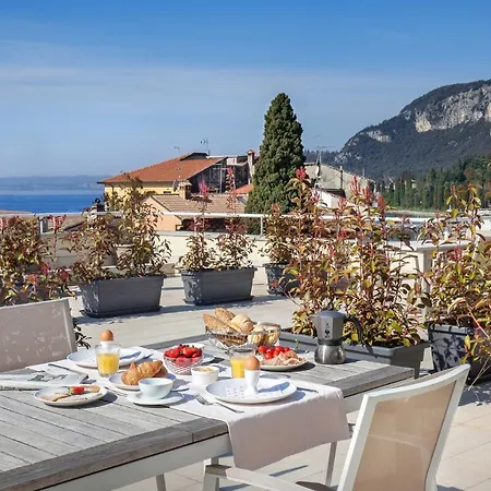 Rocca Terrace Apartment Garda (Verona)