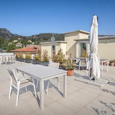 Rocca Terrace Apartment