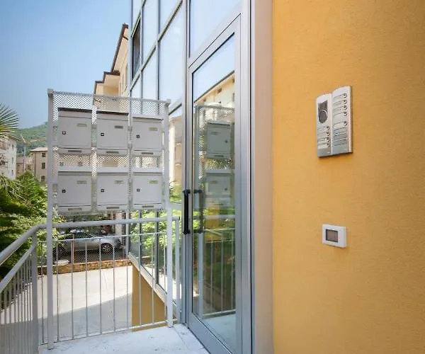 Rocca Terrace Apartament *